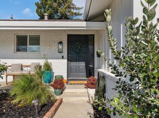 909 Greenwood Dr, Lodi, CA