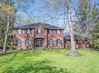 8220 Traders Hollow Ct, Indianapolis, IN 46278