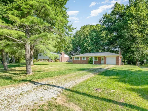 776 Fairway Dr, Cincinnati, OH 45245