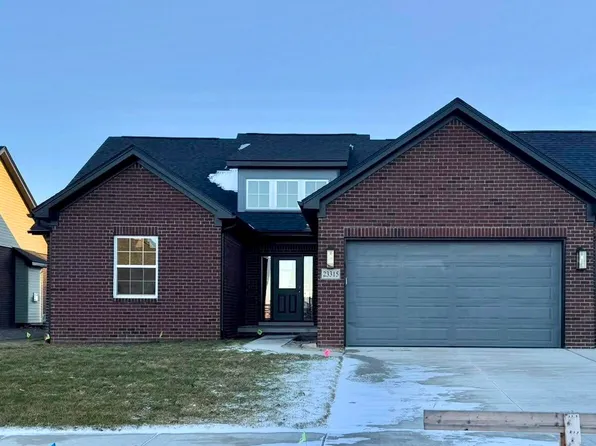 20112 Fountain View Ln, Brownstown, MI 48183