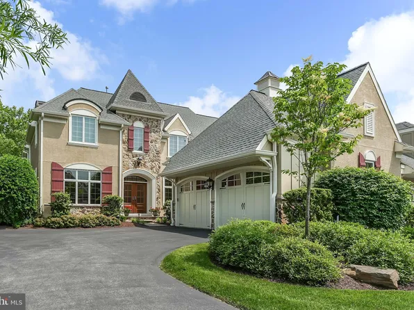 217 Valley Ridge Rd, Haverford, PA 19041