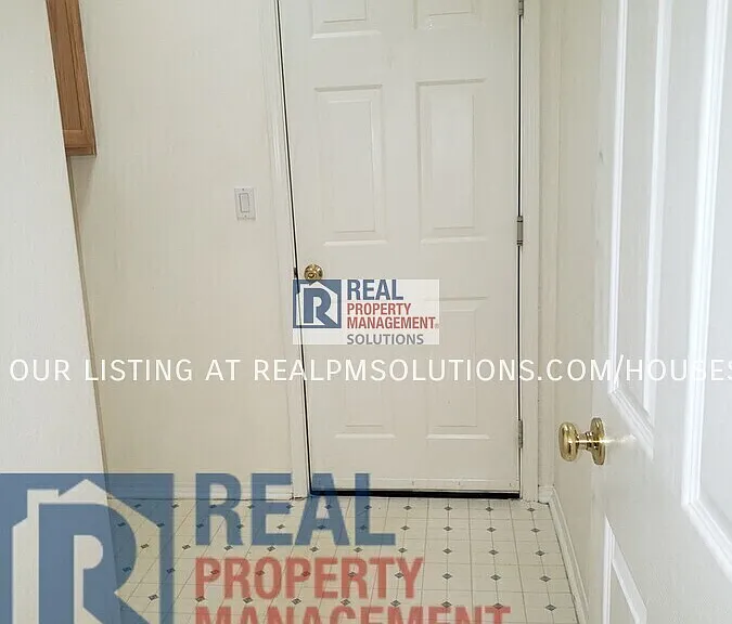 17189 SW Greengate Dr — Photo 29