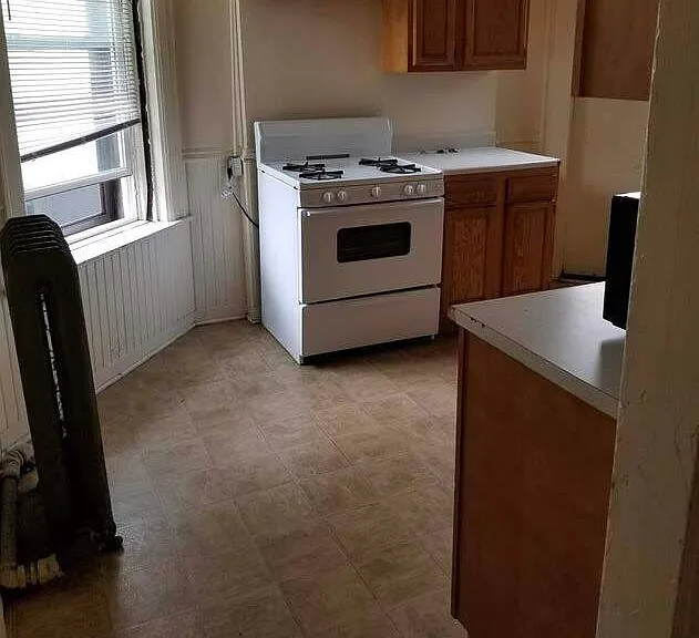828 N Milwaukee St — Photo 5