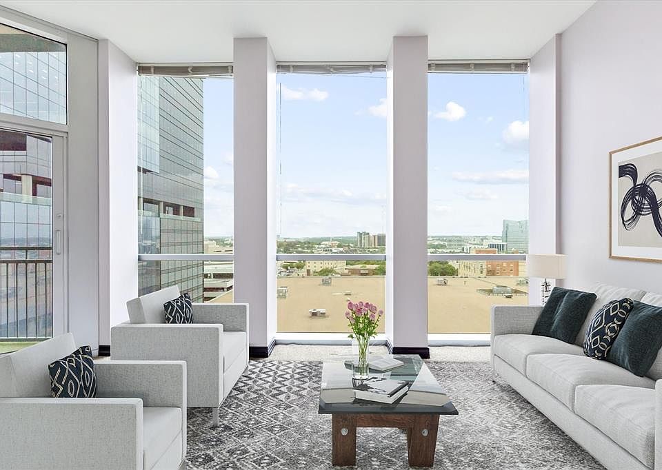 1st image of 500 Throckmorton St APT 1008