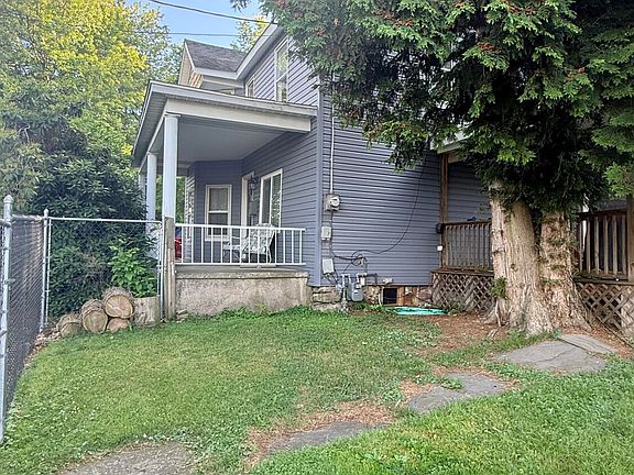 2nd image of 27 Fox St