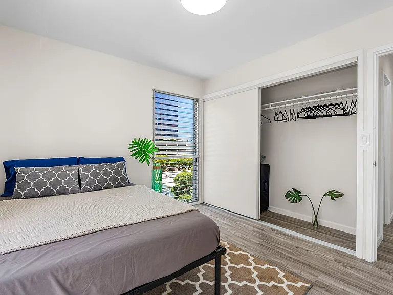 731 Amana St #703 — Photo 48