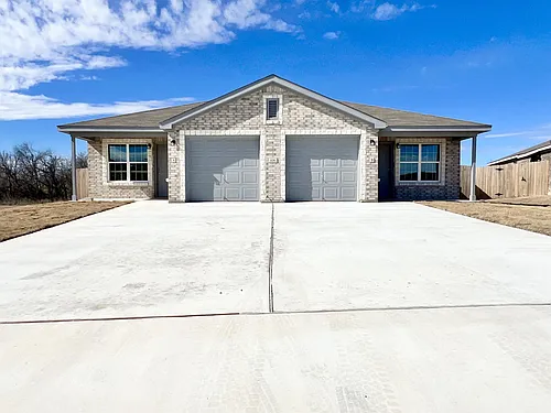 126 Dolphin Dr #B Photo 1
