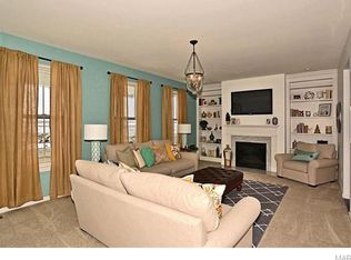 3721 Broad St, Saint Charles, MO 63301