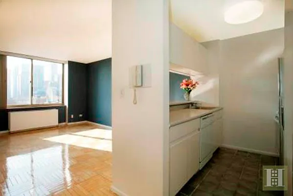 Sold by Halstead Real Estate | media 2