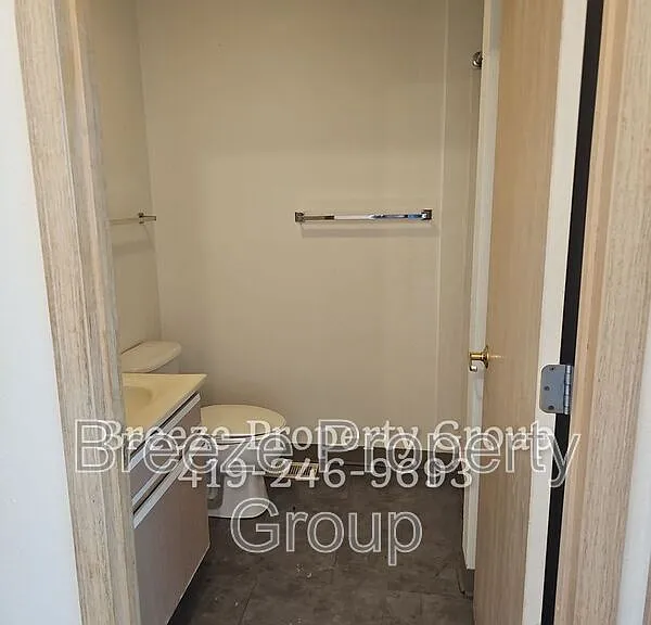 332 14th St #303 — Photo 5