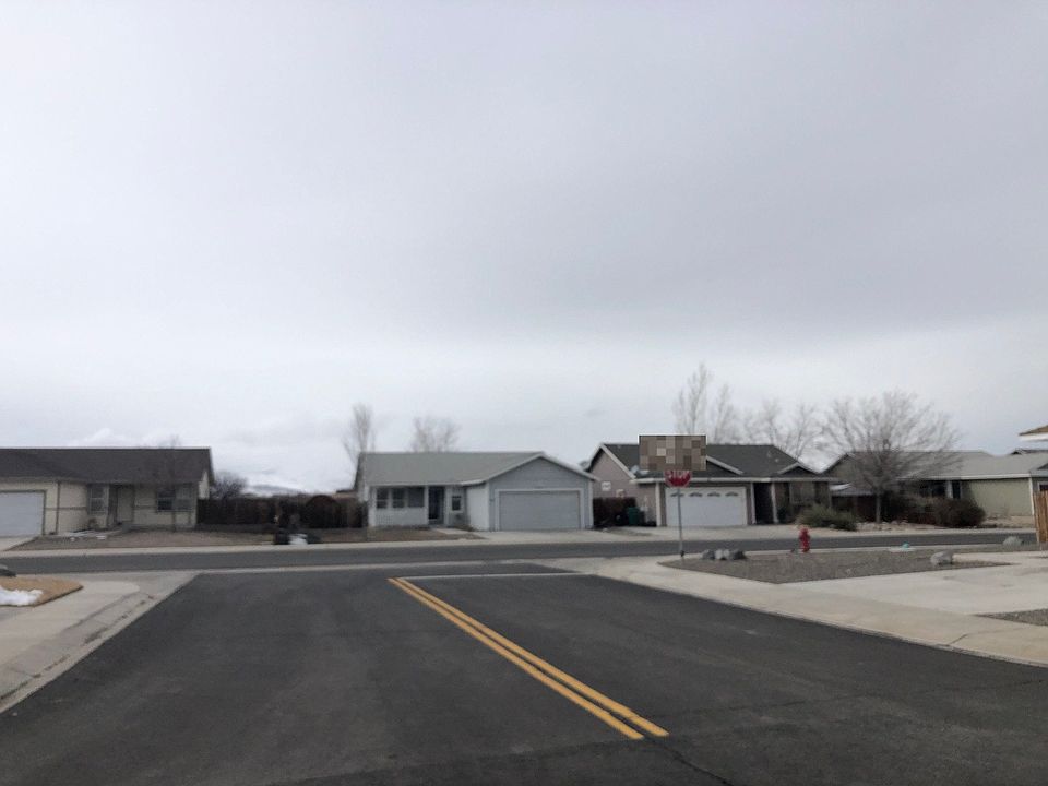 1010 Prosser Cir, Fernley, NV 89408 Zillow