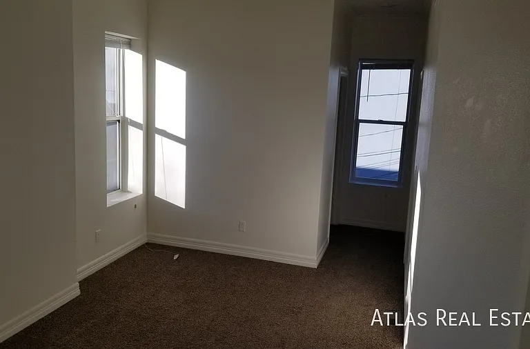 2225 W 31st Ave — Photo 16