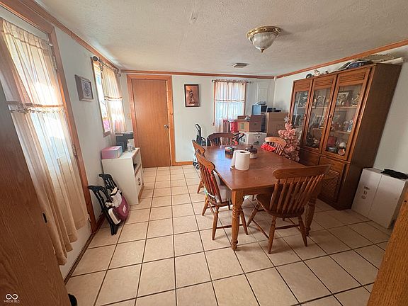 4th image of 2216 Hawcreek Ave