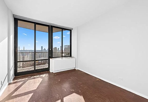 5th image of 304 E 65th St APT 31D