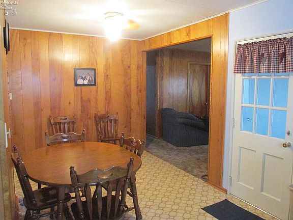 3rd image of 28 Virginia Ave