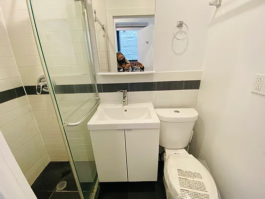 Rented by Highline Residential | media 7