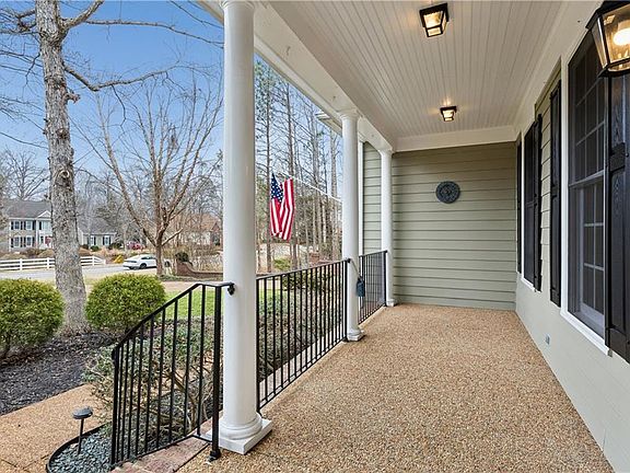 3rd image of 3100 Bent Tree Ln