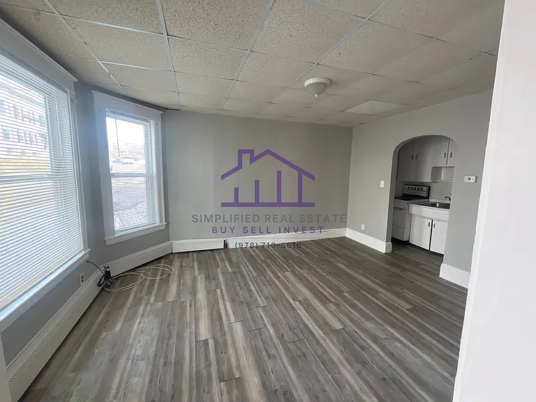 17 Jefferson St #10 — Photo 1