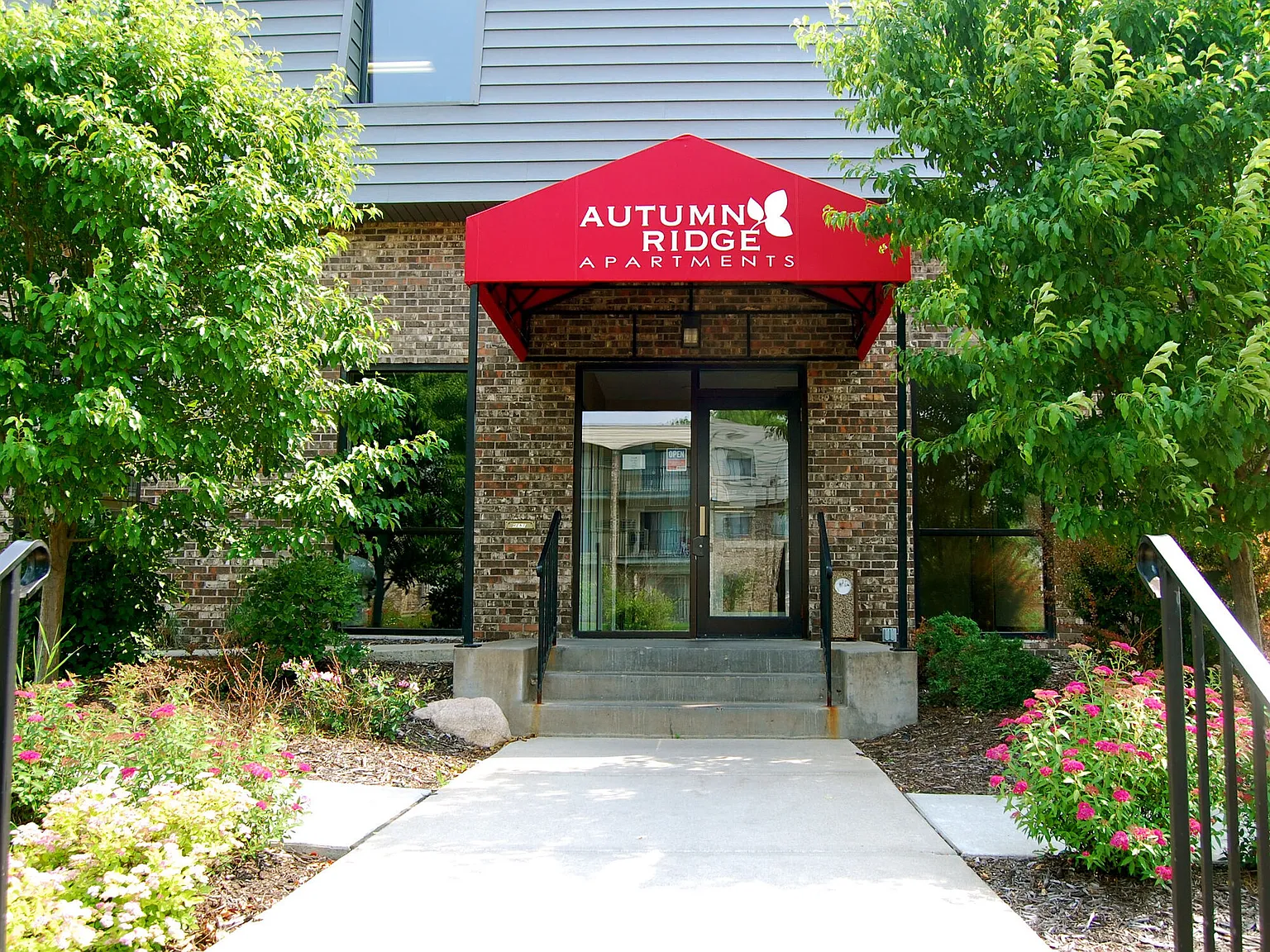 Autumn Ridge Apartments — Photo 3
