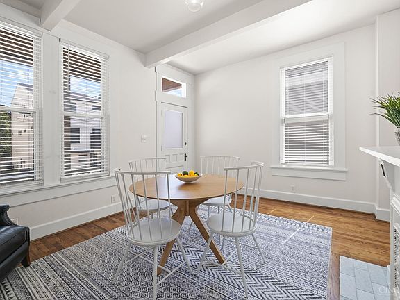 5th image of 2621 Hackberry St