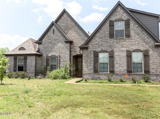 3046 Pinetree Loop S, Southaven, MS 38672