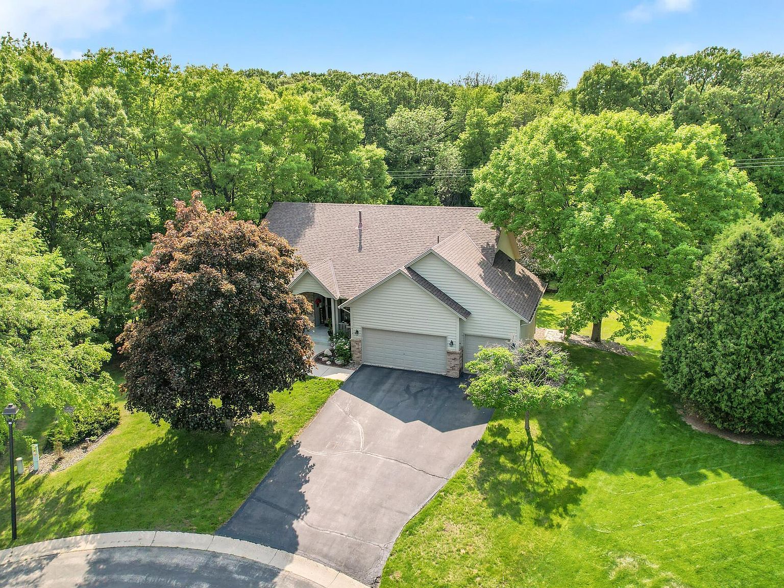 1913 Creekview Ct, Chanhassen, MN 55317 MLS 6373602 Zillow
