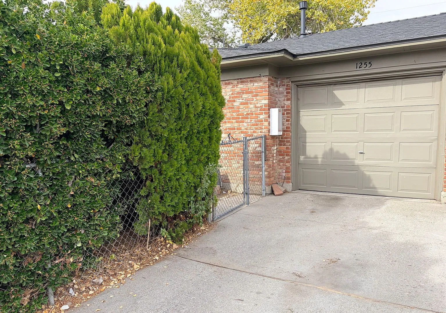 Takeover - Hubb Realty - Ele1233 — Photo 3