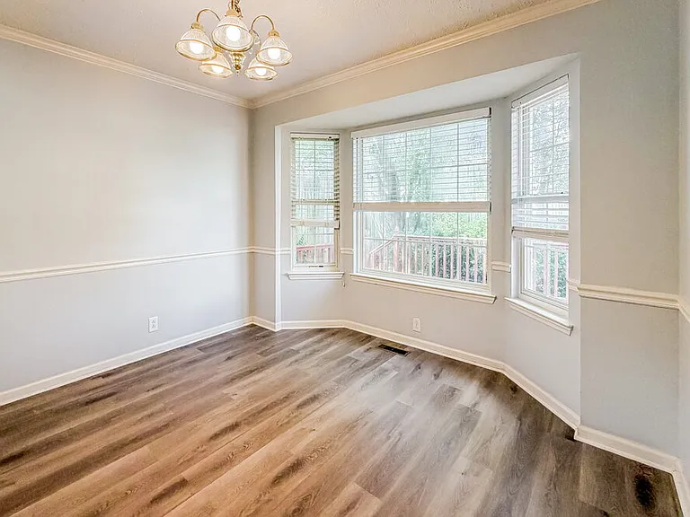 608 Winthrop Ave — Photo 5