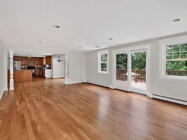 47 Tanglewood Dr, Scituate, MA 02066