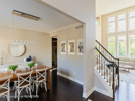 5th image of 6256 Mereford Ct