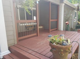 690 Clearwater Rd, Kelso, WA 98626