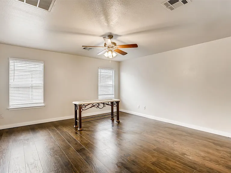 1700 Anise Dr — Photo 5