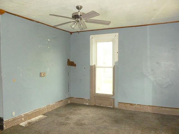 5th image of 526 S Marion Ave