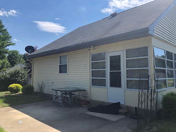 2nd image of 49 Birchwood Dr #50