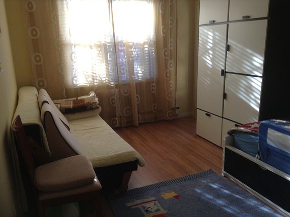2nd image of 513 Sierra Vista Ln