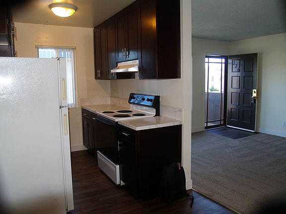 5th image of 252 Acacia Ave APT 226