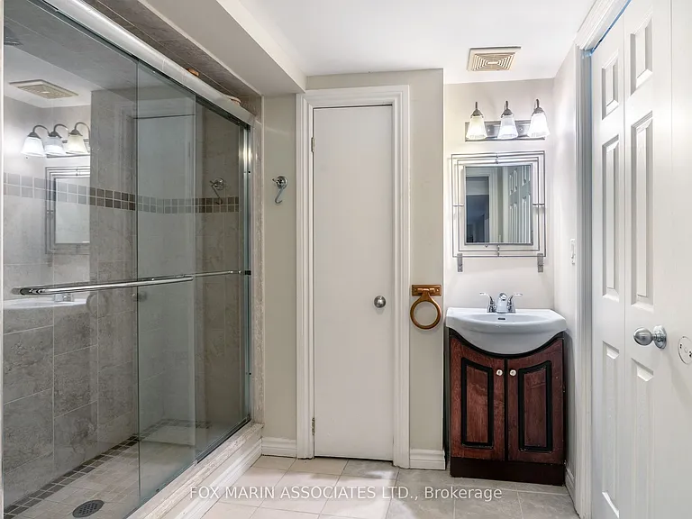 31 Browning Ave — Photo 28