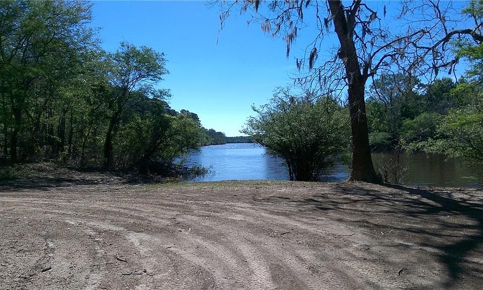 5 Walker Ferry Rd, Jena, LA 71342 | Zillow