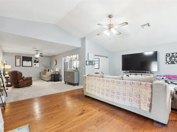 815 W 7th St, Edmond, OK 73003