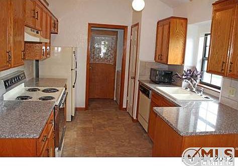 4th image of 1105 Tyler Dr