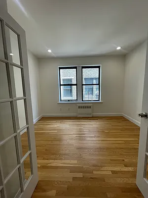 Rented by PMG Real Estate  | media 18