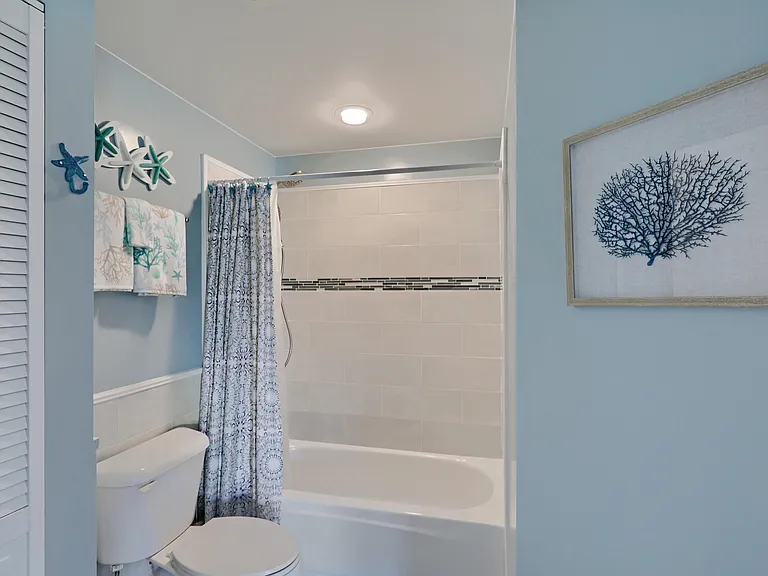 400 Uno Lago Dr #204 — Photo 28