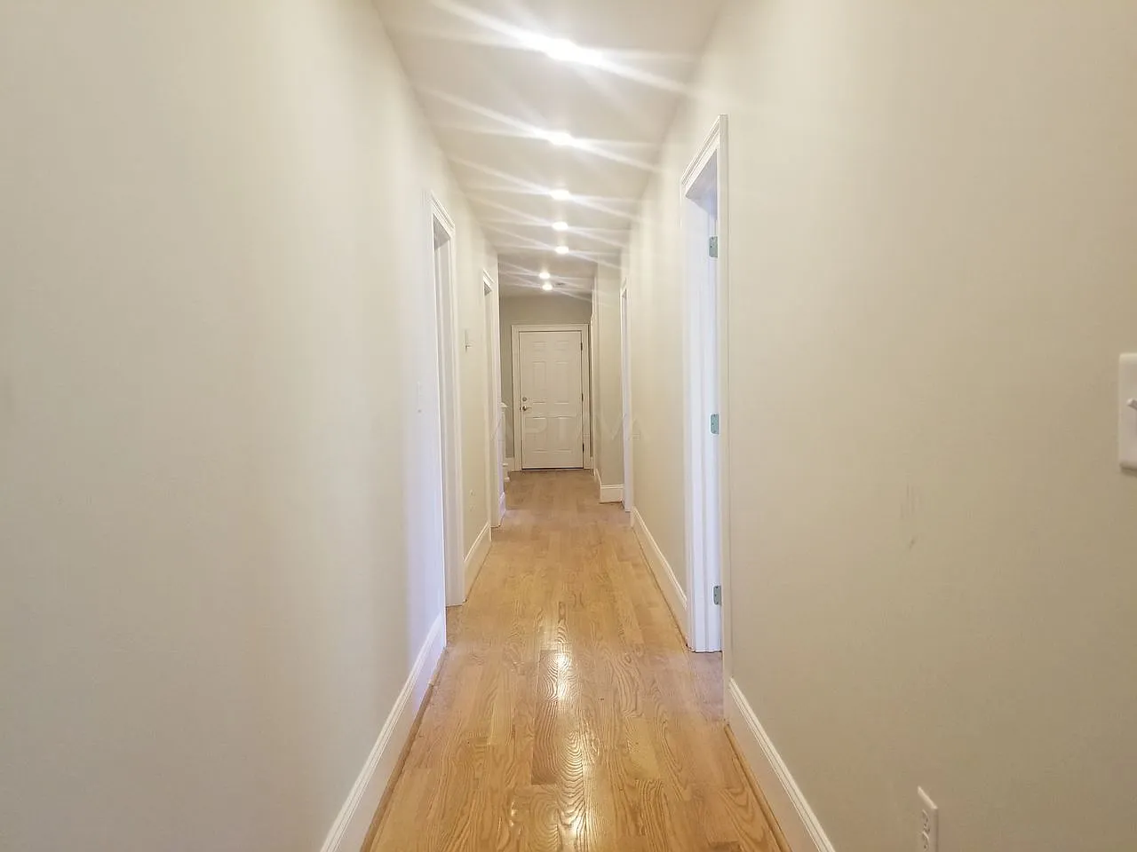 4 bed, $4,400 — Photo 2