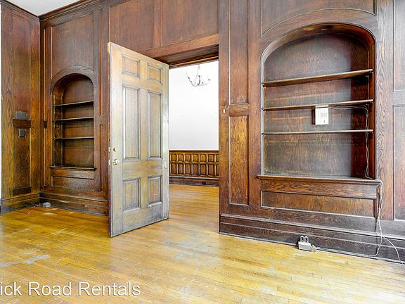4th image of 818 W Franklin St #6307597