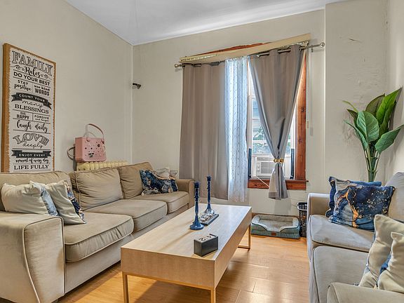 5th image of 354 W Normal Pkwy