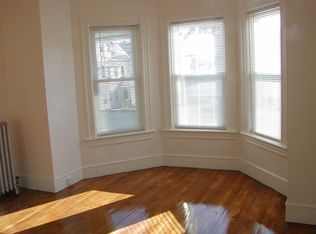 117 Pine St APT 2, Attleboro, MA 02703