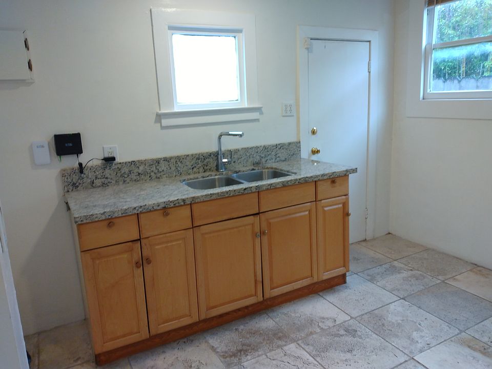 1st image of 2200 E 32nd St