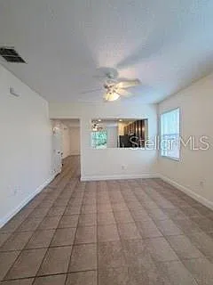 3 bed, 2.5 bath, 1595 sqft, $2,000 — Photo 4