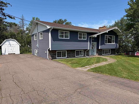 2nd image of 6 Spruce Ct