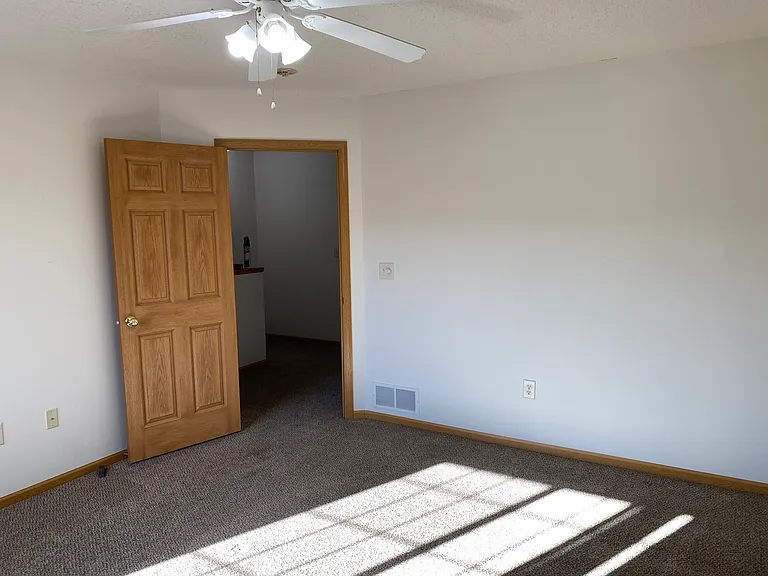 1101 Stuhr Ct — Photo 8